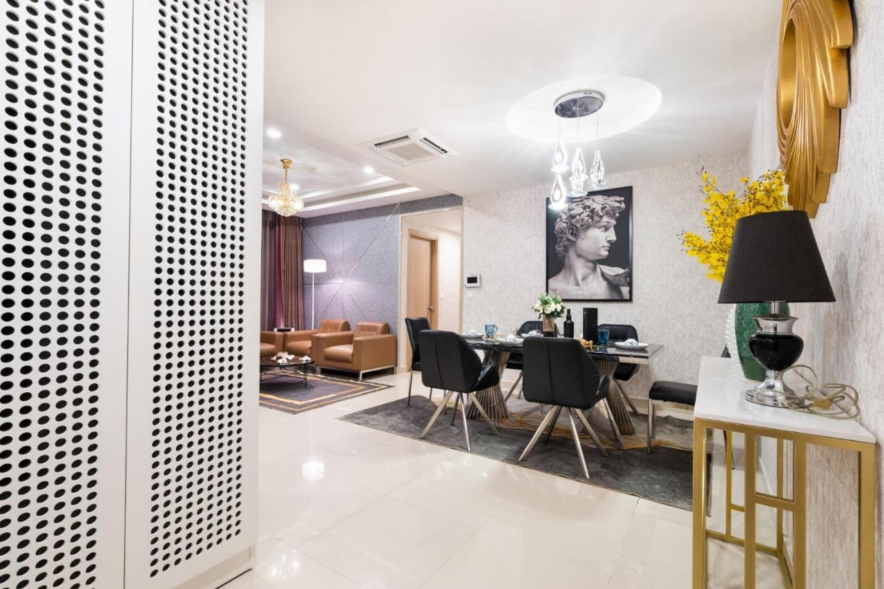 Zo Rivergate Free Pool Apartment *