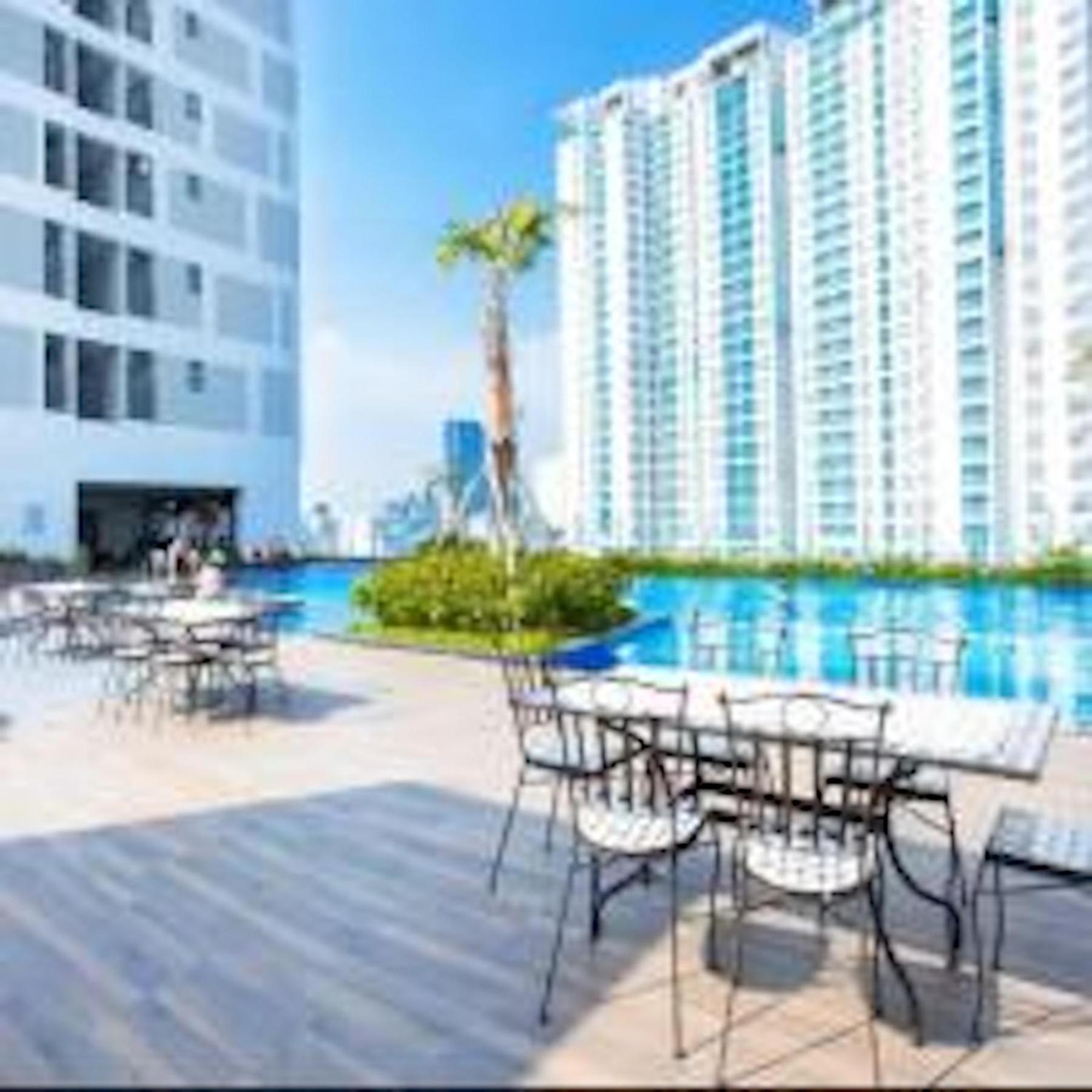 Zo Rivergate Free Pool Apartment *