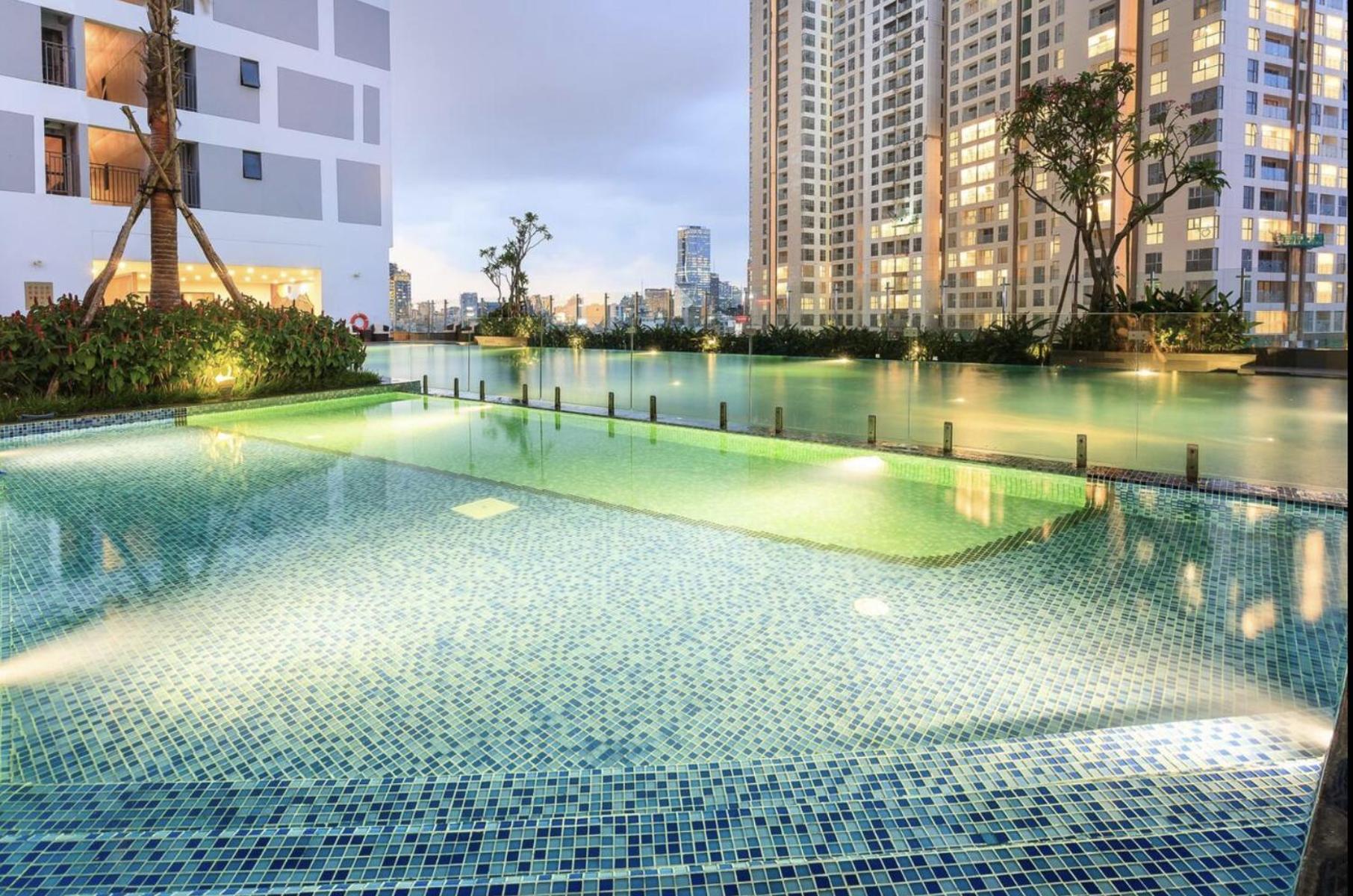Zo Rivergate Free Pool Апартаменты